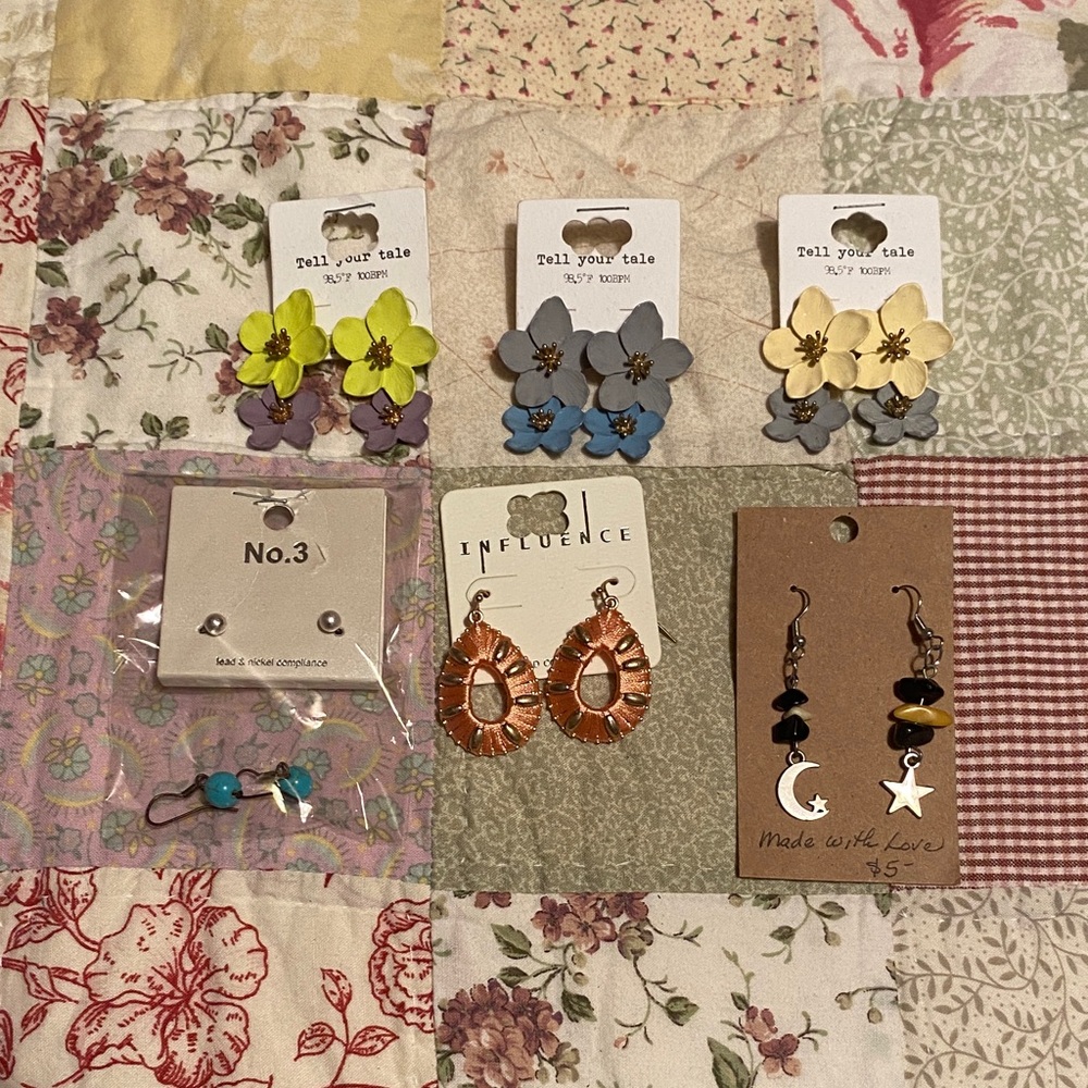 STOCKING STUFFERS Floral and Geometric Earrings NEW